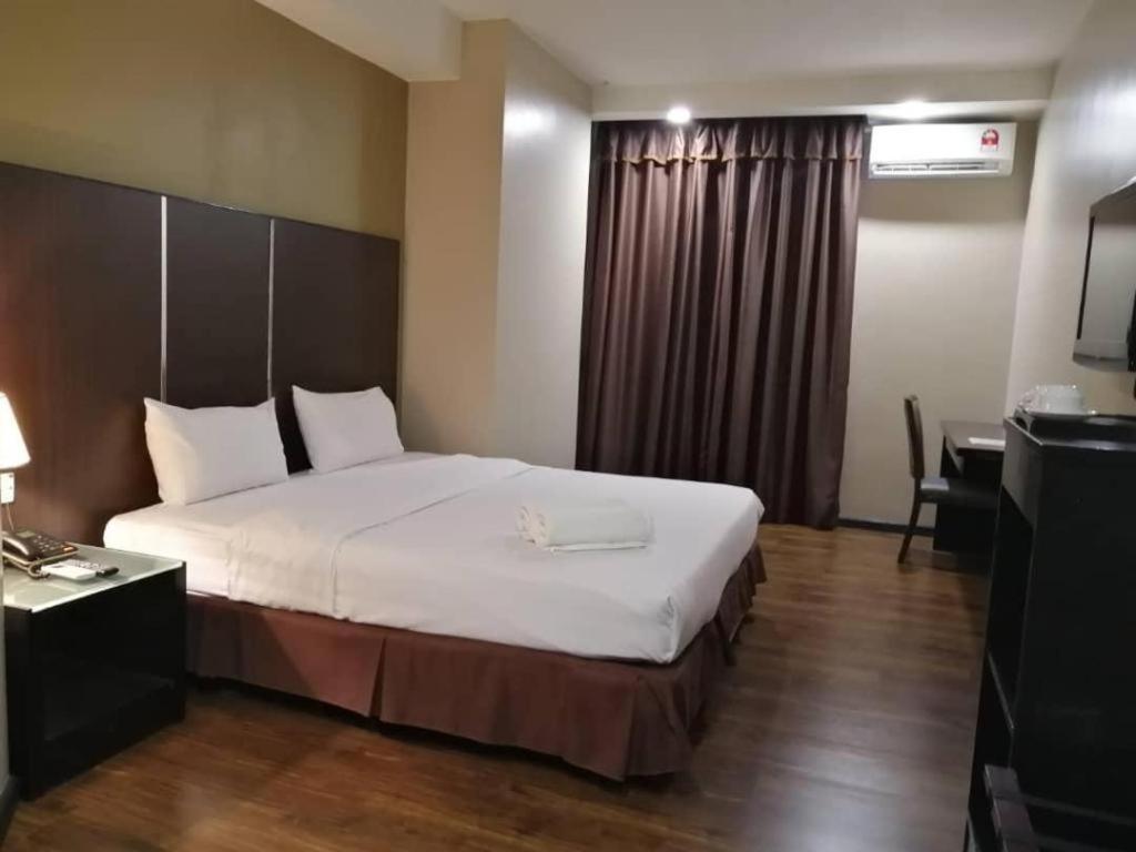 Kingston Hotel Кота-Кинабалу Экстерьер фото